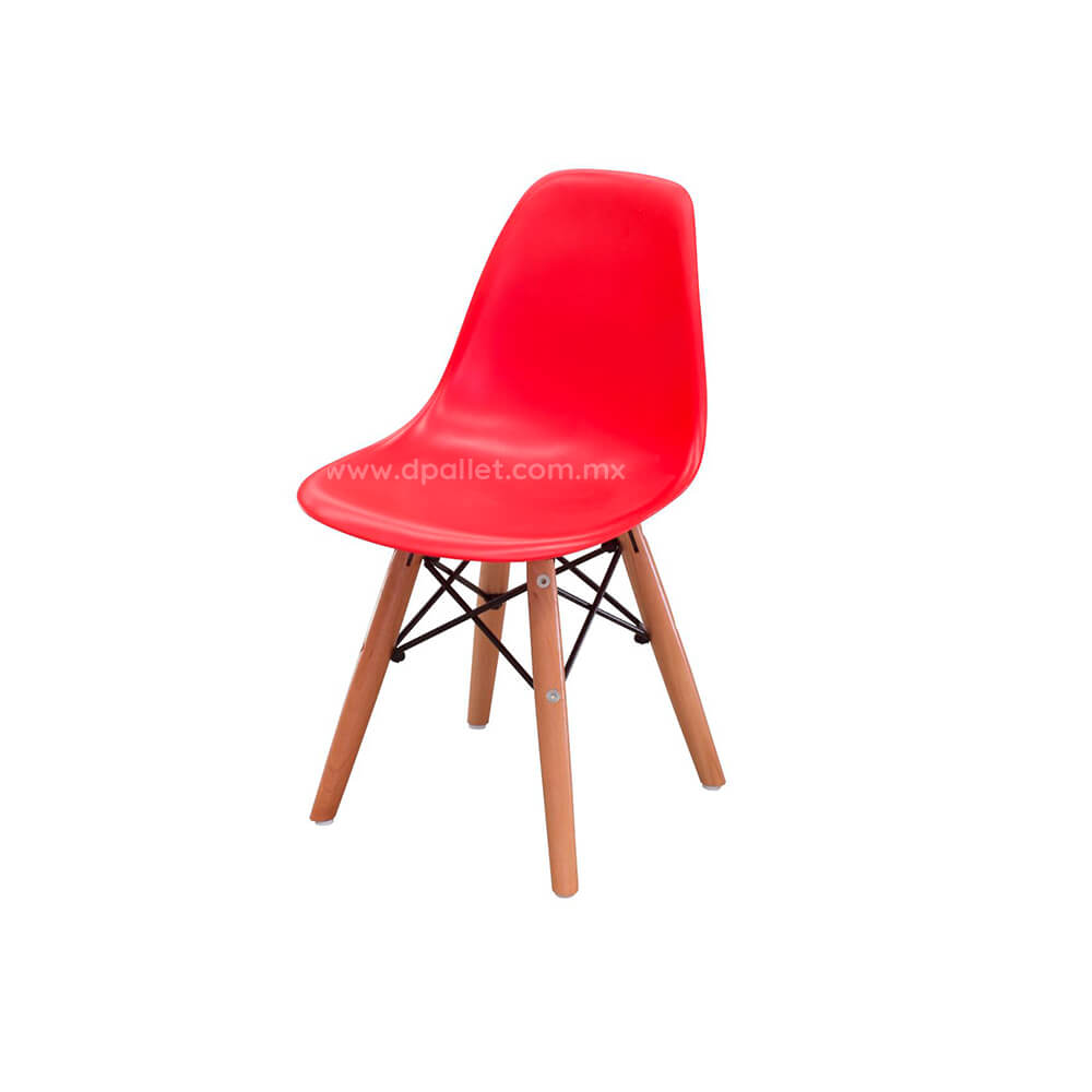 Mesa Infantil Eames con Sillas Aqua